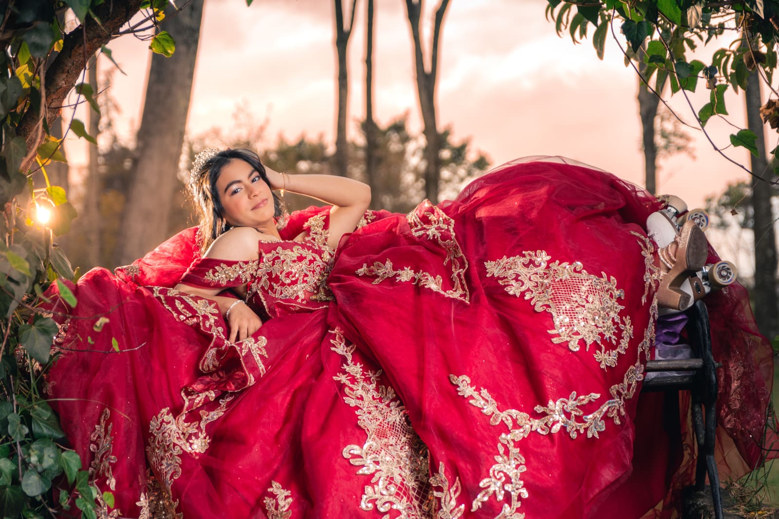 Sesión de 15 de Khamila en el Parque de los Novios: detalle del vestido